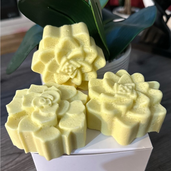 Scrub soap - Picture 2 of 2